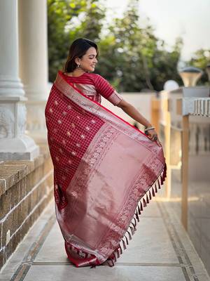 Red Soft Silk blend Designer Saree 4