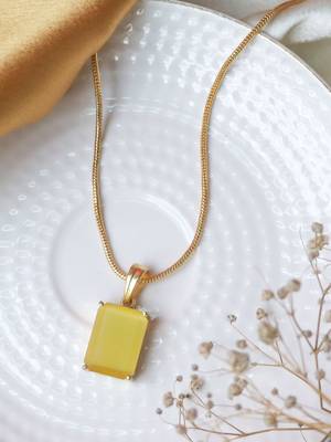Elegant yellow pendant set with chain 3