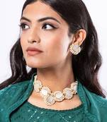 Stylish mop paan shape gold plated necklace with studs