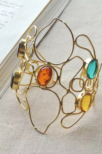 Western gold plated wired free size bracelet