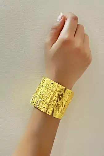Golden funky free size bracelet