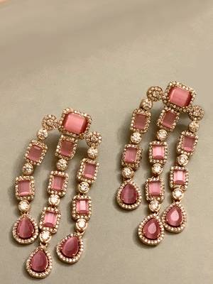 Designer rose-plated pink stone earring 1