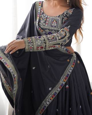 Silk Black embroidered Lehenga Choli Set 4