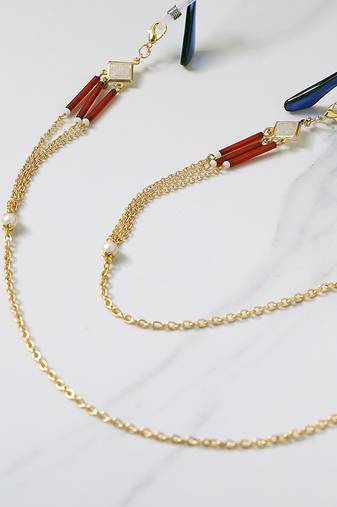 Red glass tube spectacles/air pods chain