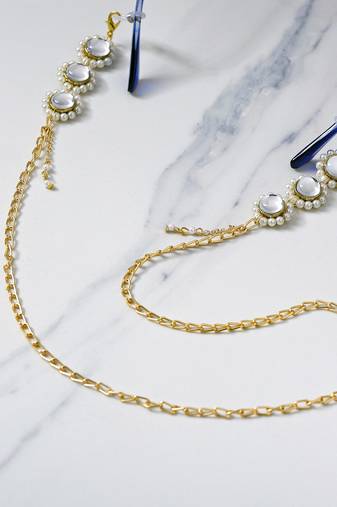 Kundan & white beads spectacles/air pods chain