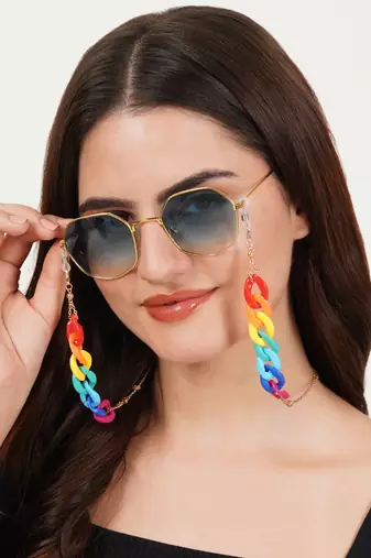 Crayon multi color spectacles/air pods chain