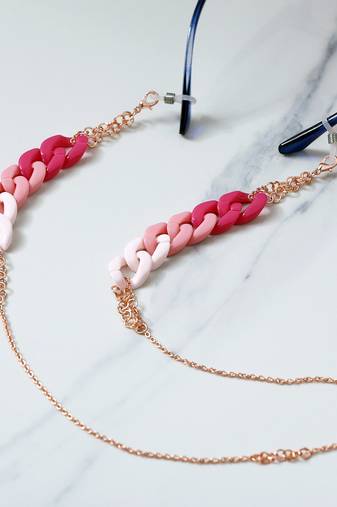 Cherry blossom spectacles/air pods chain