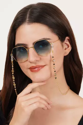 Kundan accent spectacles/air pods chain