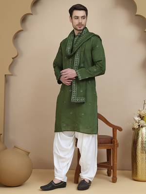 Green embroidered kurta salwar and dupatta set for men 1