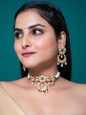 Green kundan polki choker necklace set 3