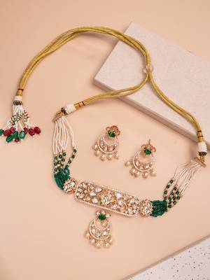 Green kundan polki choker necklace set 3