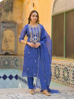 Divena blue leheriya kota doria kurta pant with dupatta 1