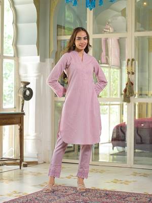 Divena pink solid cotton straight fit lace border kurta with trouser 3