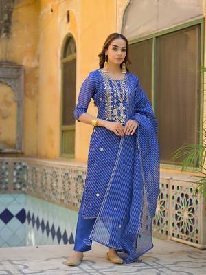 Divena blue leheriya kota doria kurta pant with dupatta 3
