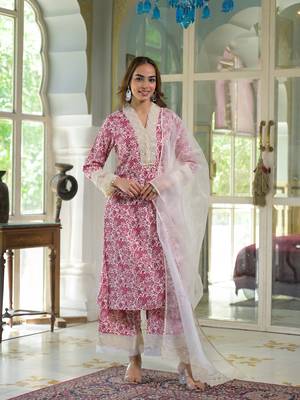 Divena cream & pink rayon ethnic print kurta pant with dupatta 1