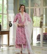 Divena cream & pink rayon ethnic print kurta pant with dupatta