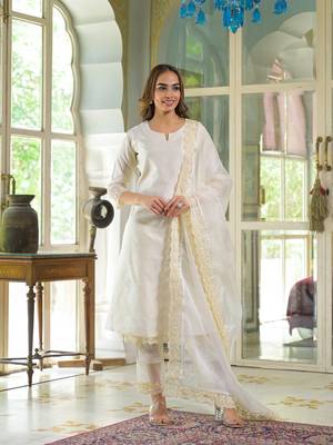 Divena cream chanderi kurta pant with dupatta 1