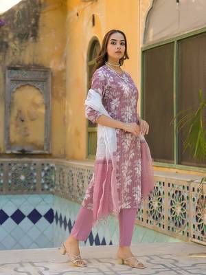 Divena peach floral print cotton straight kurta pant with dupatta 3