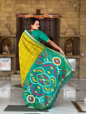 Pista Ikat Weaving Art Silk Saree 3