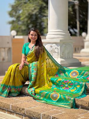 Pista Ikat Weaving Art Silk Saree 4
