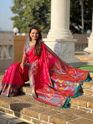 Rani Pink Ikat Weaving Art Silk Saree 4
