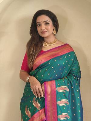 Rama Green Kanchipuram Paithani Art Silk Saree 1