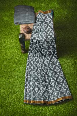 Green mulberry pure silk single ikkat  saree 3