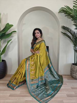 Pista Kanchipuram Paithani art Silk Saree 3