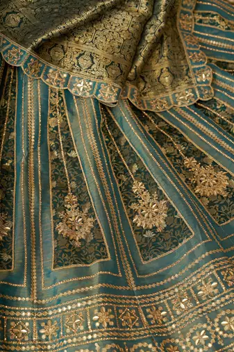Green Banarasi Patches & Zari Net & Tissue lehenga with Unstiched Lehenga