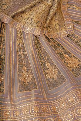 Onion Banarasi Patches & Zari Net & Tissue lehenga with Unstiched Lehenga 4