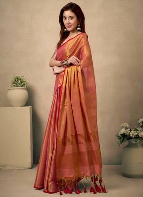 coral contrast weave pallu tissue silk saree with lining blouse 3