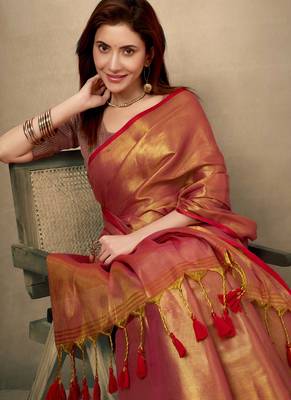 Margenta contrast weave pallu tissue silk Blend saree with lining blouse 2
