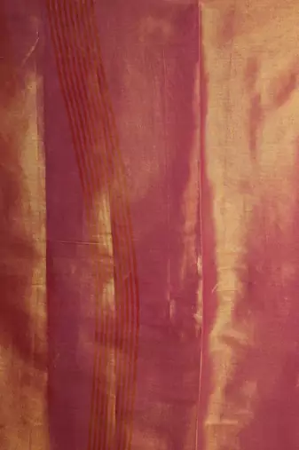 Margenta contrast weave pallu tissue silk Blend saree with lining blouse