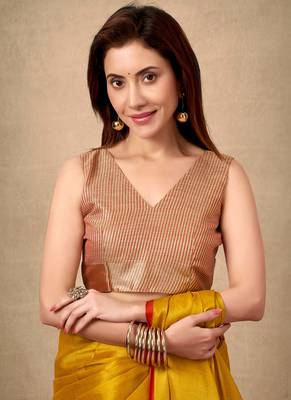 Mustard contrast weave pallu tissue silk saree with lining blouse 3