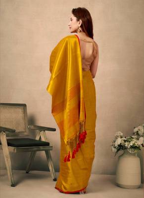 Mustard contrast weave pallu tissue silk saree with lining blouse 5