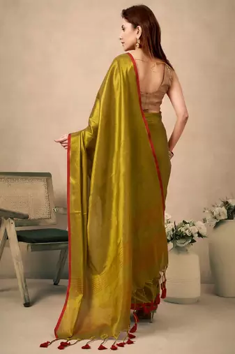 Green contrast weave pallu tissue silk saree with lining blouse