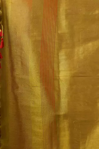 Green contrast weave pallu tissue silk saree with lining blouse