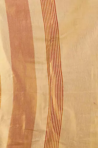 Cream contrast weave pallu tissue silk saree with lining blouse
