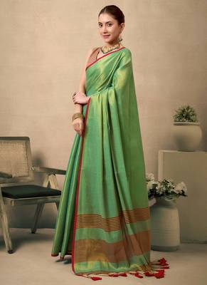 Light green contrast weave pallu tissue silk saree with lining blouse 2