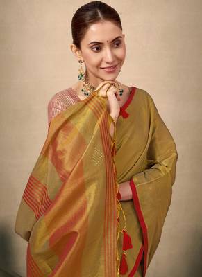 Mehendi contrast weave pallu tissue silk saree with lining blouse 2
