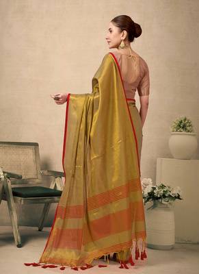 Mehendi contrast weave pallu tissue silk saree with lining blouse 3
