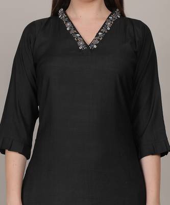 Black moti-beads handwork & straight vertigan kurti 4