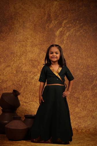 Green cotton top and skirt set for girls
