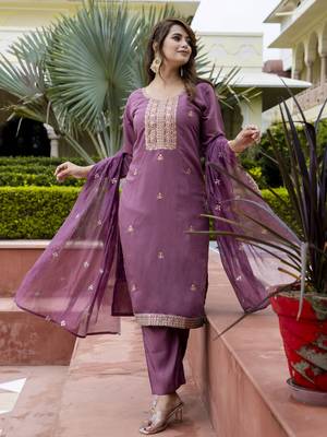 Lavender color silk blend embroidered readymade salwar kameez 4