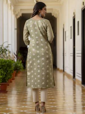 Pista color shimmer silk embroidery kurta 2