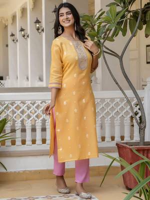 Yellow color shimmer silk embroidery kurta 4