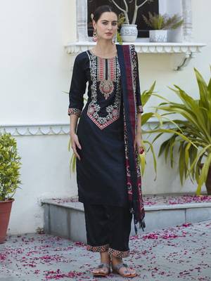 Black color silk blend ready to wear women's kurta set 1