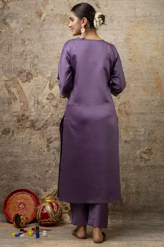 Lavender color viscosee rayon fabric partywear readymade salwar kameez for trendy looks