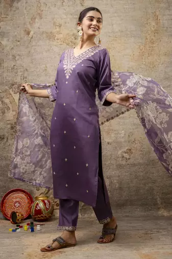 Lavender color viscosee rayon fabric partywear readymade salwar kameez for trendy looks