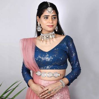 Pink wink full set with necklace, earrings, maangtikka, hathphool & waistbelt 3